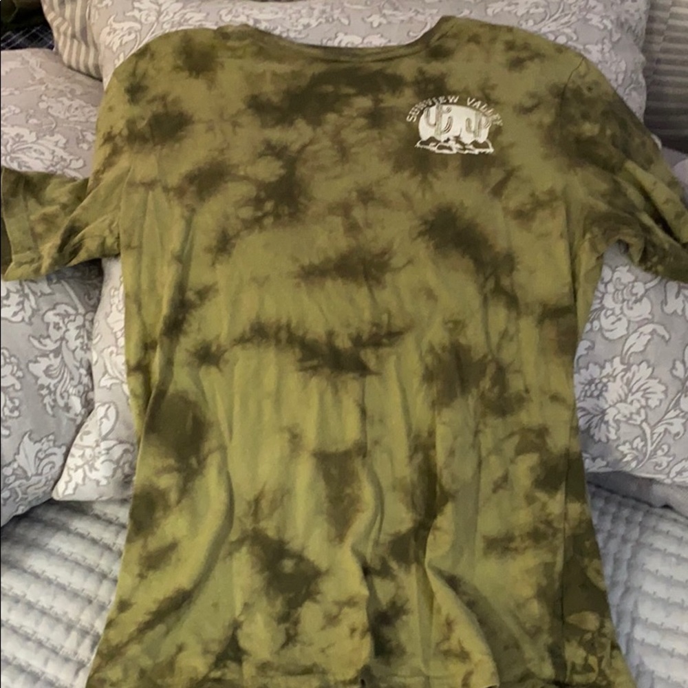 ** 3 for $15 ** Men’s t-shirt. Size small.